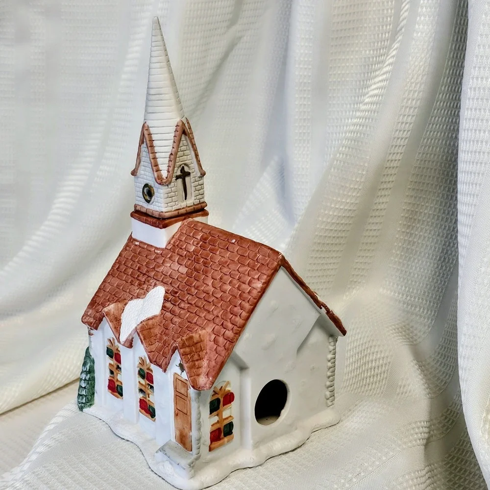 1991 DICKENSVILLE‎ Hand Painted Church Collectable Village Porcelain
